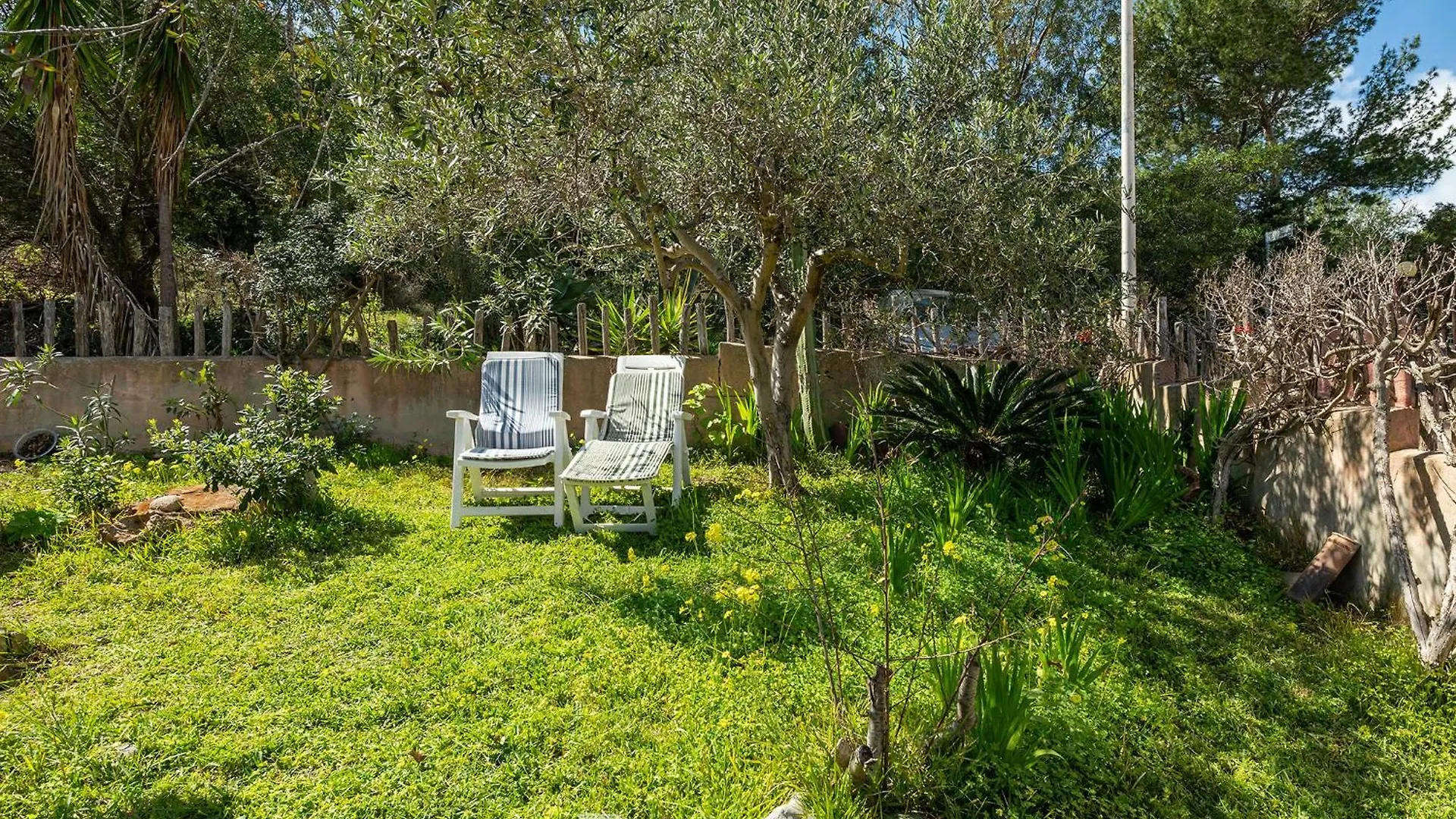 Semesterbostad Villetta De Pedra By Propertize - Palm Village Simius